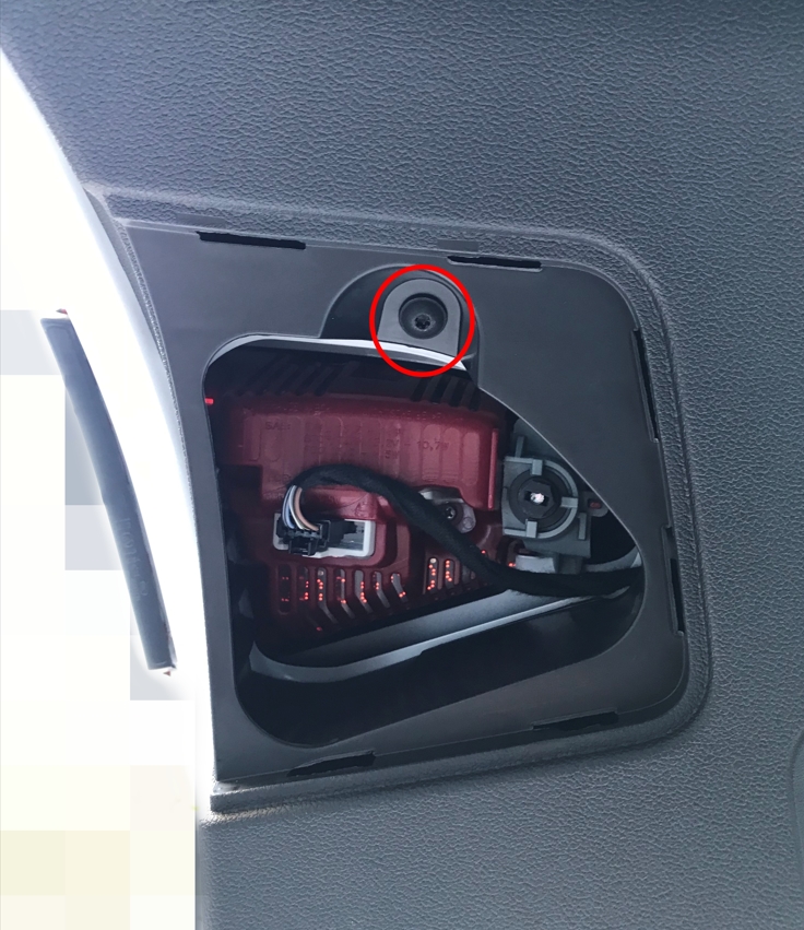 アウディA4アバント リアドライブレコーダー取り付け方法