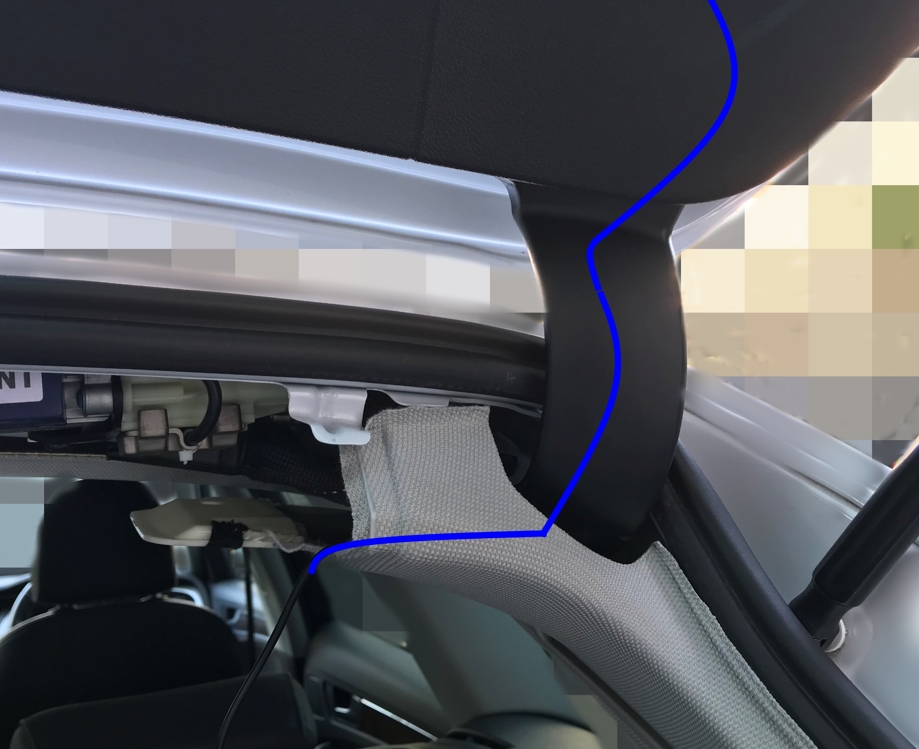 アウディA4アバント リアドライブレコーダー取り付け方法